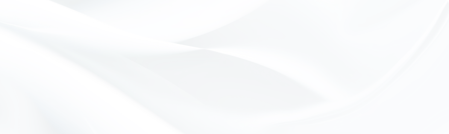 Sanfte hellgraue und weiße fließende Wellen auf einem minimalistischen Hintergrund, ruhige und luftige Stimmung.